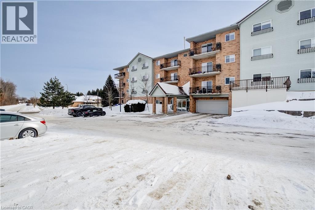 345 BRIARMEADOW Drive Unit# 102, Kitchener, Ontario