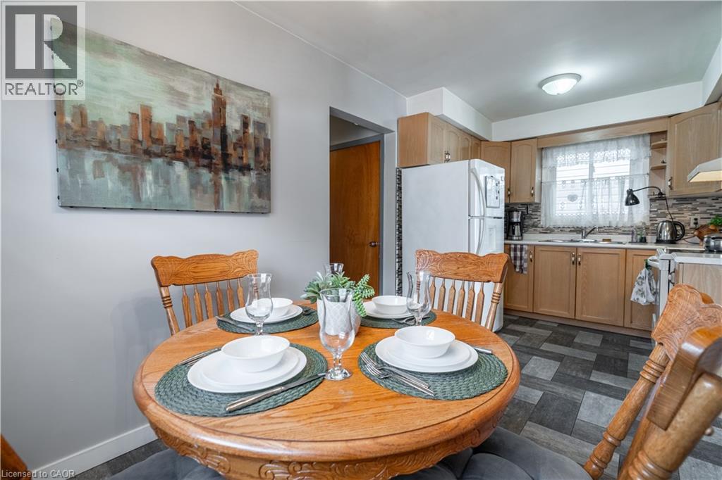 161 East 24th Street, Hamilton, Ontario  L8V 2Y2 - Photo 6 - 40814382