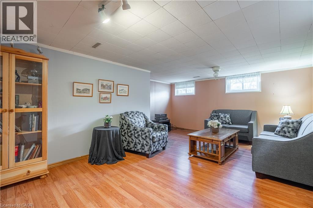 161 East 24th Street, Hamilton, Ontario  L8V 2Y2 - Photo 13 - 40814382