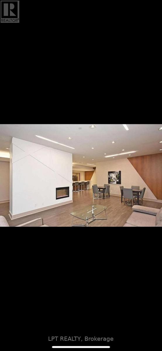 1809 - 75 Eglinton Avenue W, Mississauga, Ontario  L5R 0E5 - Photo 13 - W12958956