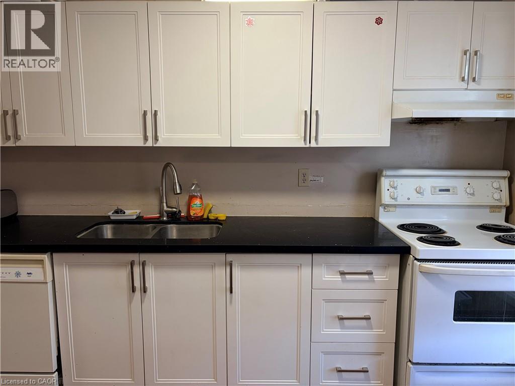 249 Cedarbrae Avenue Unit# 1, Waterloo, Ontario  N2L 4S8 - Photo 7 - 40817602