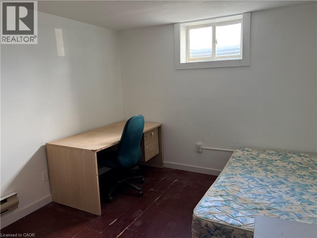 249 Cedarbrae Avenue Unit# 1, Waterloo, Ontario  N2L 4S8 - Photo 15 - 40817602