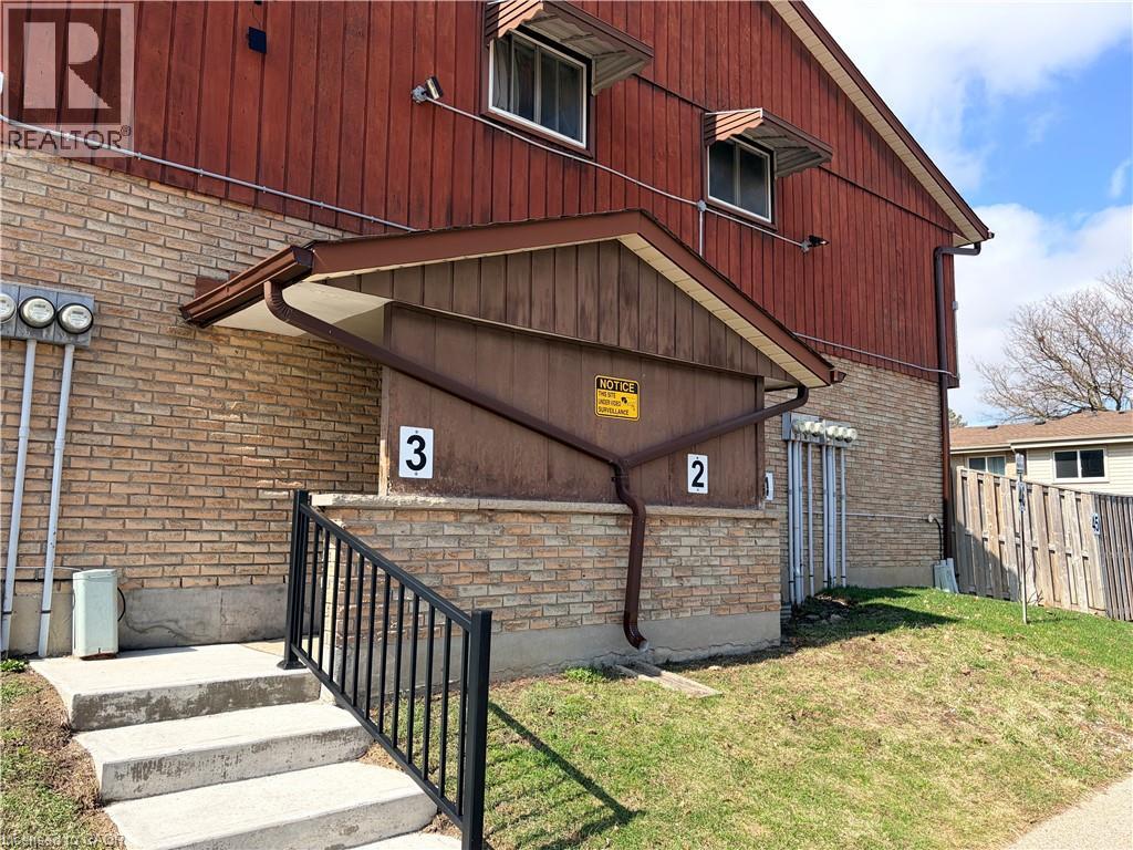 249 Cedarbrae Avenue Unit# 1, Waterloo, Ontario  N2L 4S8 - Photo 23 - 40817602