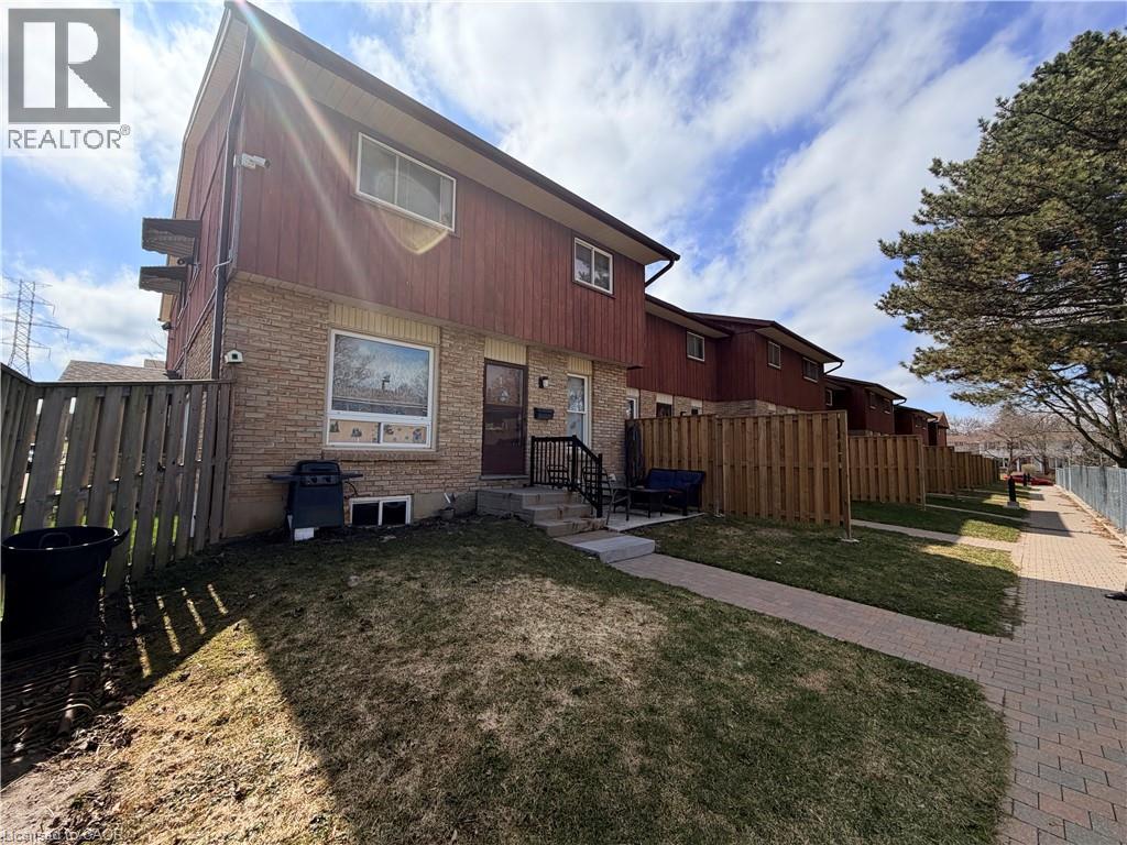 249 Cedarbrae Avenue Unit# 1, Waterloo, Ontario  N2L 4S8 - Photo 21 - 40817602