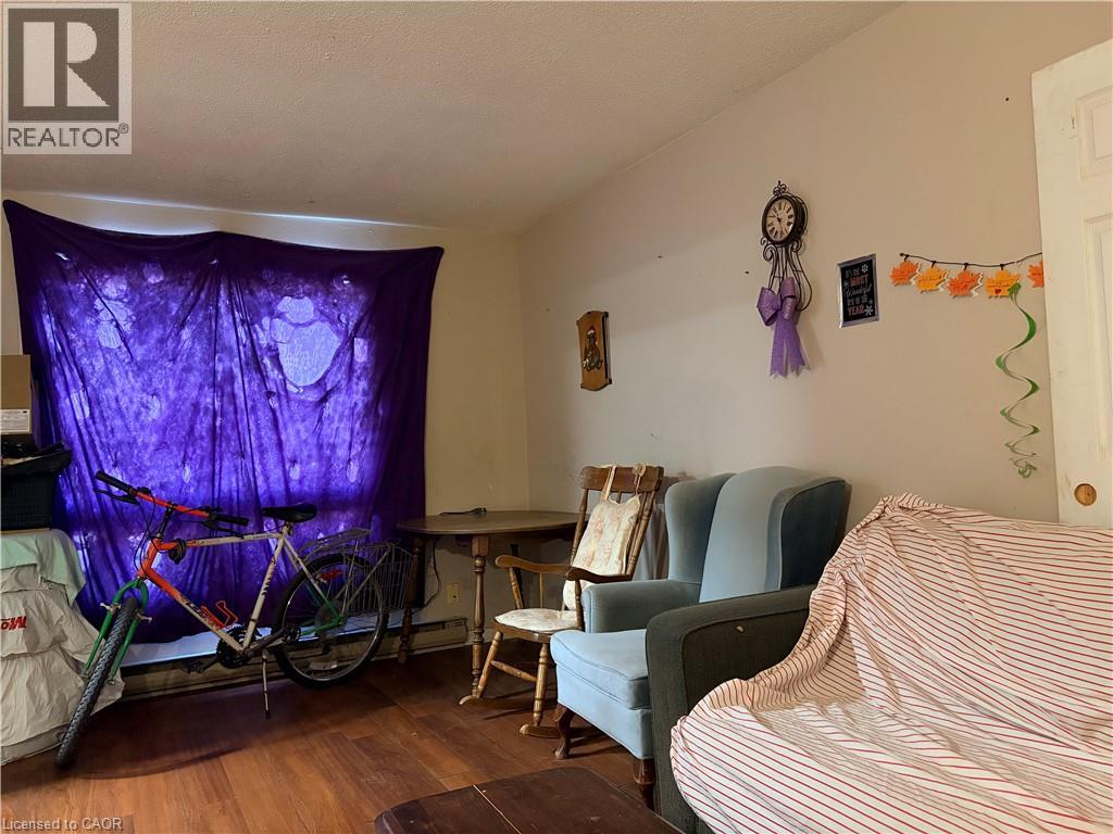 249 Cedarbrae Avenue Unit# 1, Waterloo, Ontario  N2L 4S8 - Photo 6 - 40817602