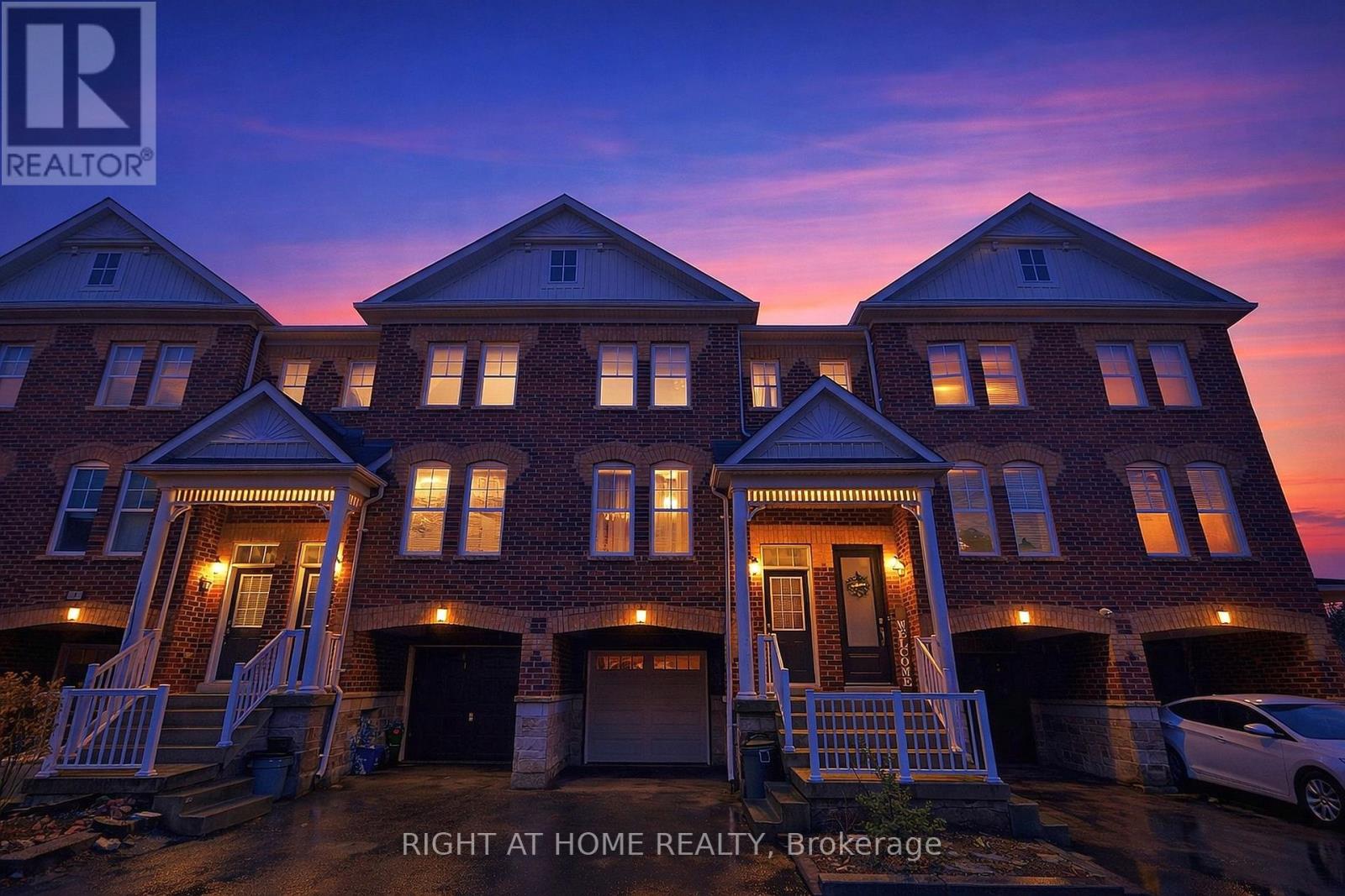 3 - 10 Porter Avenue W, Vaughan, Ontario  L4L 0H1 - Photo 2 - N12898232