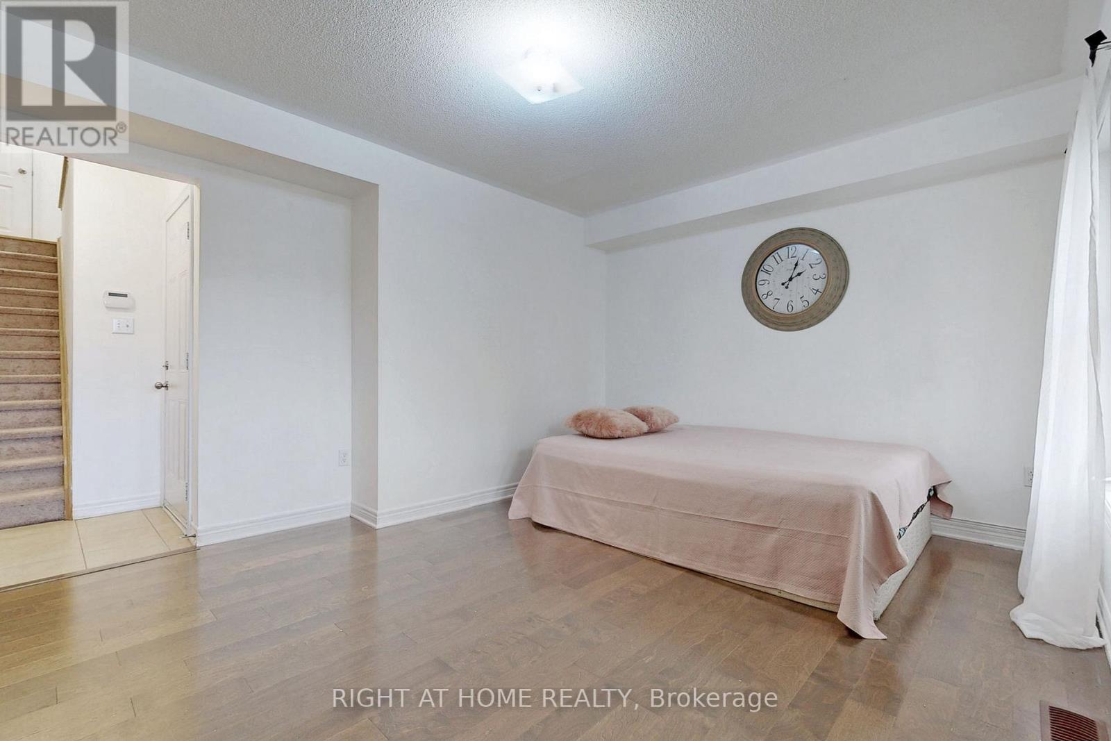 3 - 10 Porter Avenue W, Vaughan, Ontario  L4L 0H1 - Photo 31 - N12898232