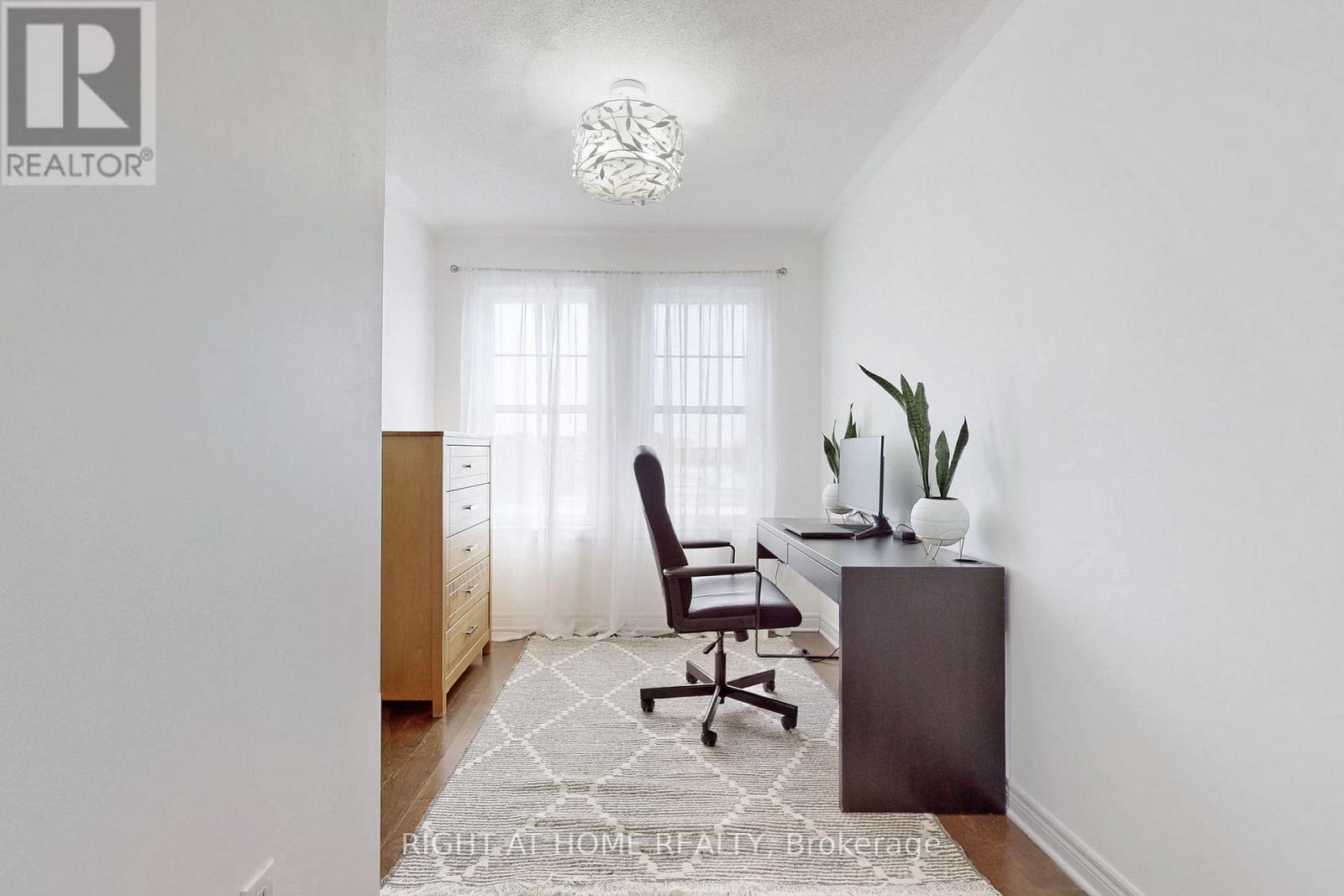 3 - 10 Porter Avenue W, Vaughan, Ontario  L4L 0H1 - Photo 27 - N12898232