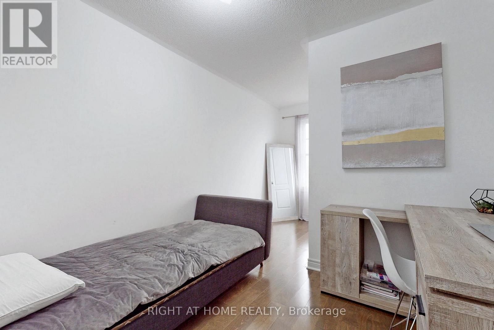 3 - 10 Porter Avenue W, Vaughan, Ontario  L4L 0H1 - Photo 25 - N12898232