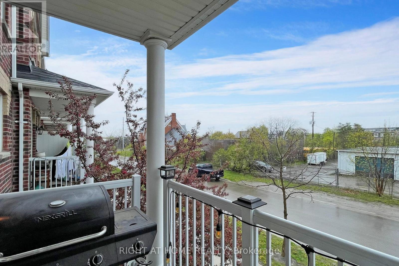 3 - 10 Porter Avenue W, Vaughan, Ontario  L4L 0H1 - Photo 36 - N12898232