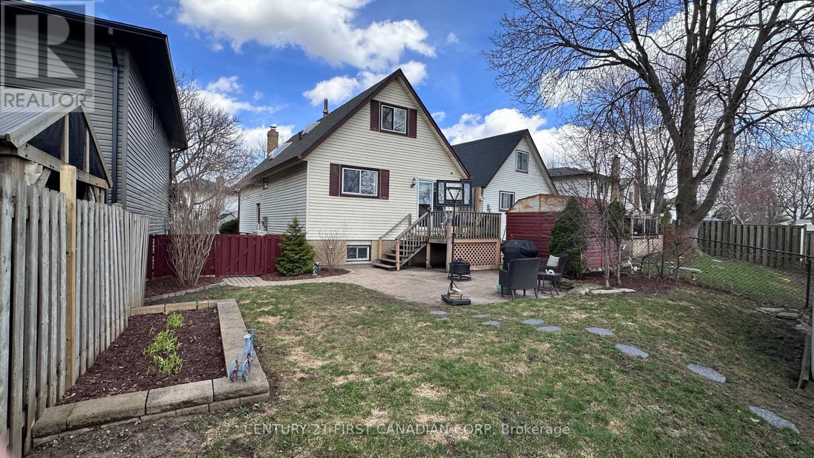 15 Chancton Crescent, London South, Ontario  N6E 2Y5 - Photo 17 - X12958978