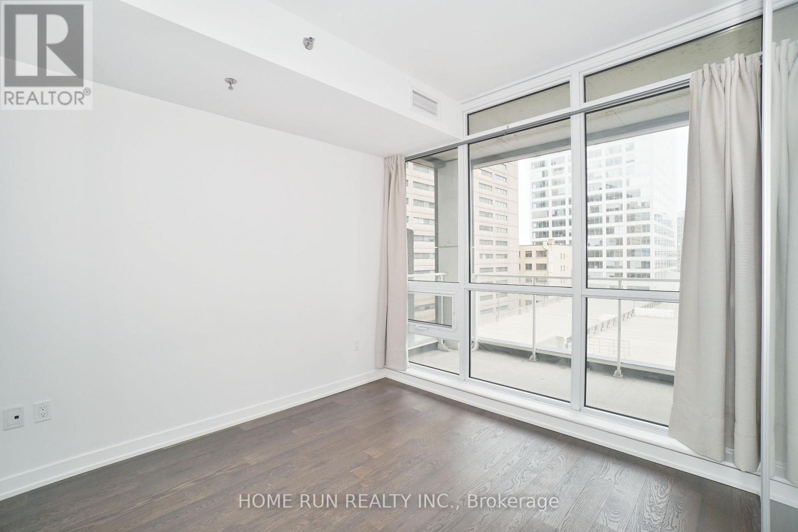 601 - 199 Slater Street, Ottawa, Ontario  K1P 0C8 - Photo 16 - X12958986