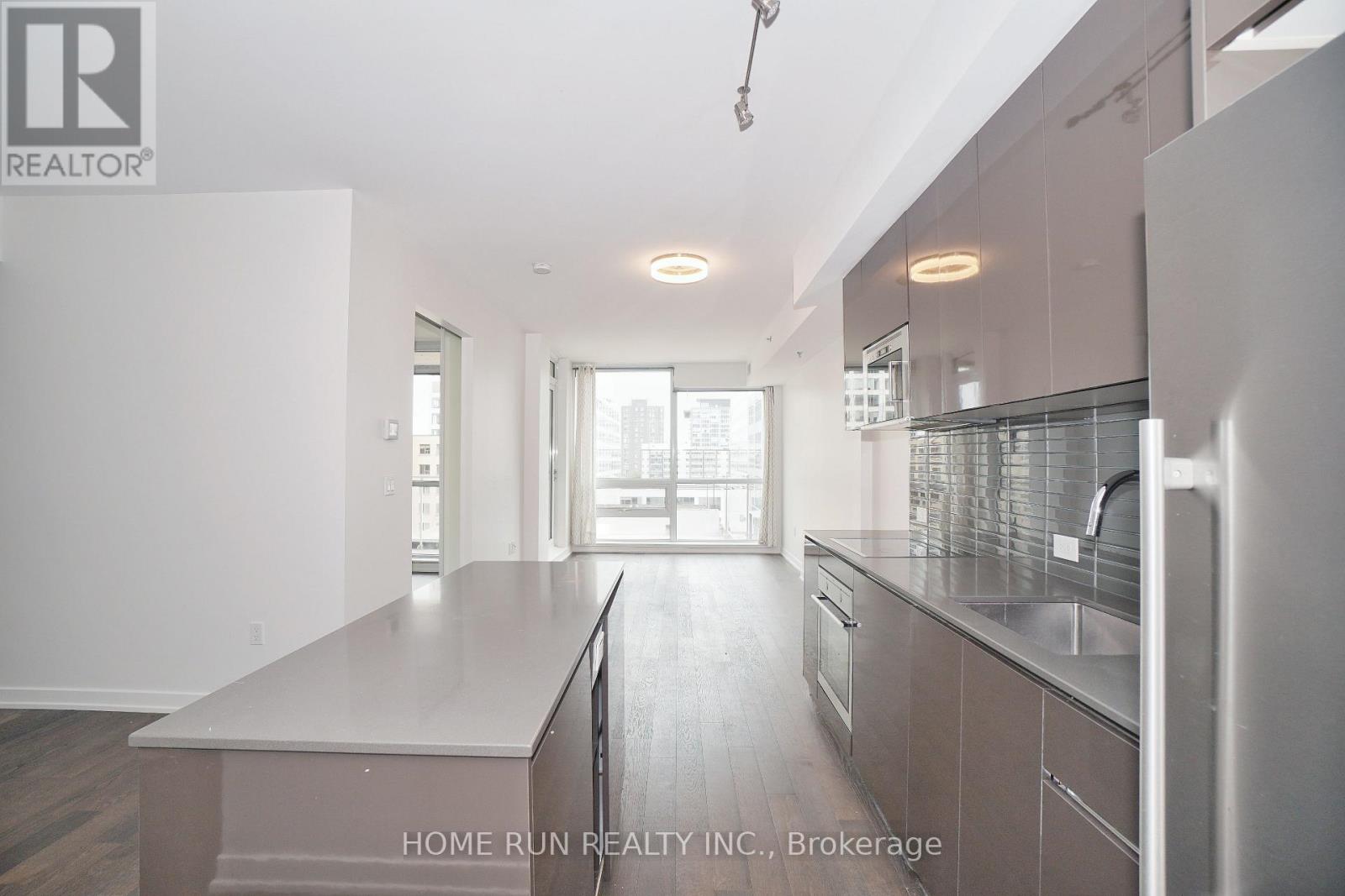 601 - 199 Slater Street, Ottawa, Ontario  K1P 0C8 - Photo 4 - X12958986