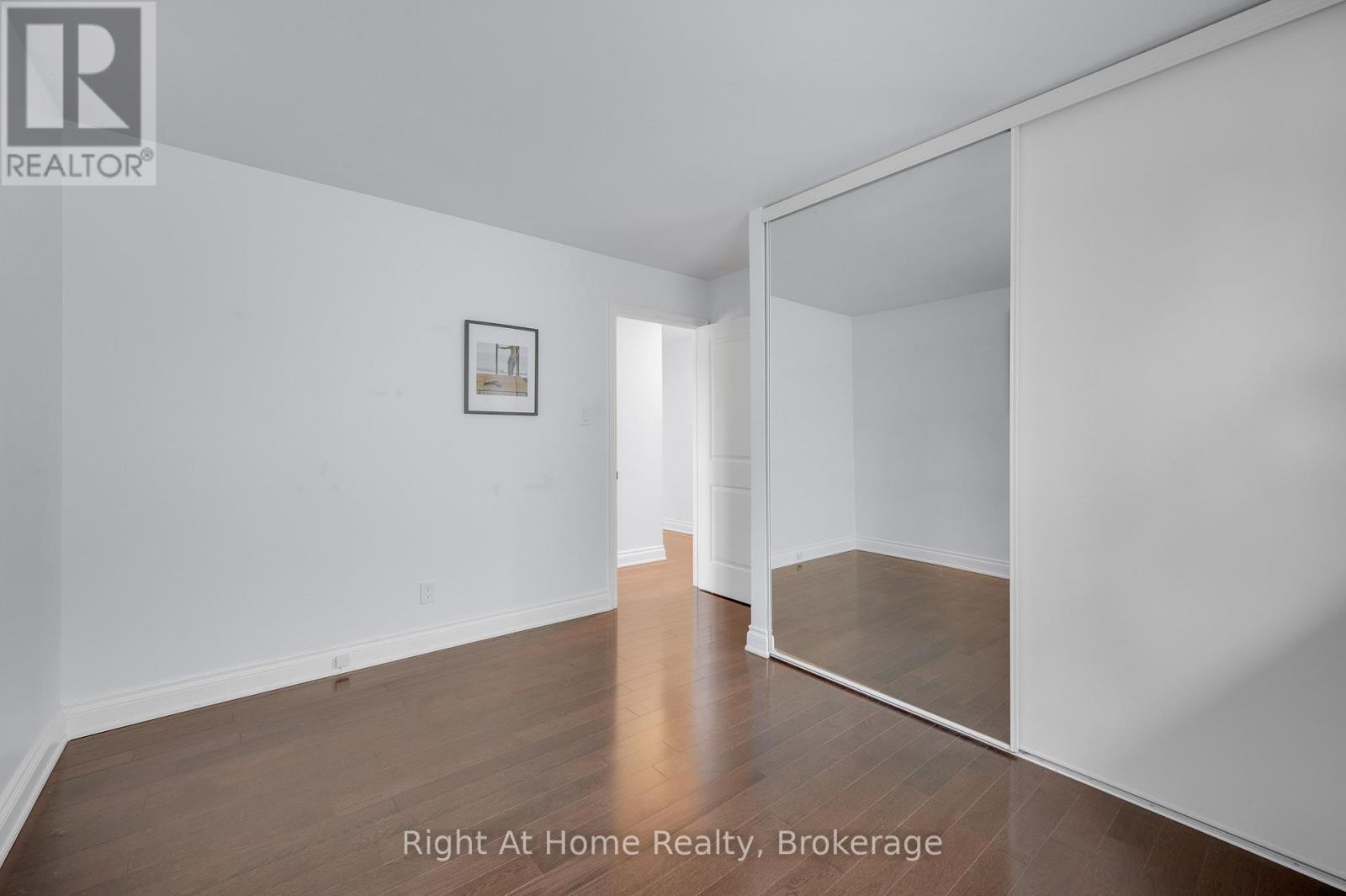 467 Vanguard Crescent, Oakville, Ontario  L6L 5G6 - Photo 21 - W12958998