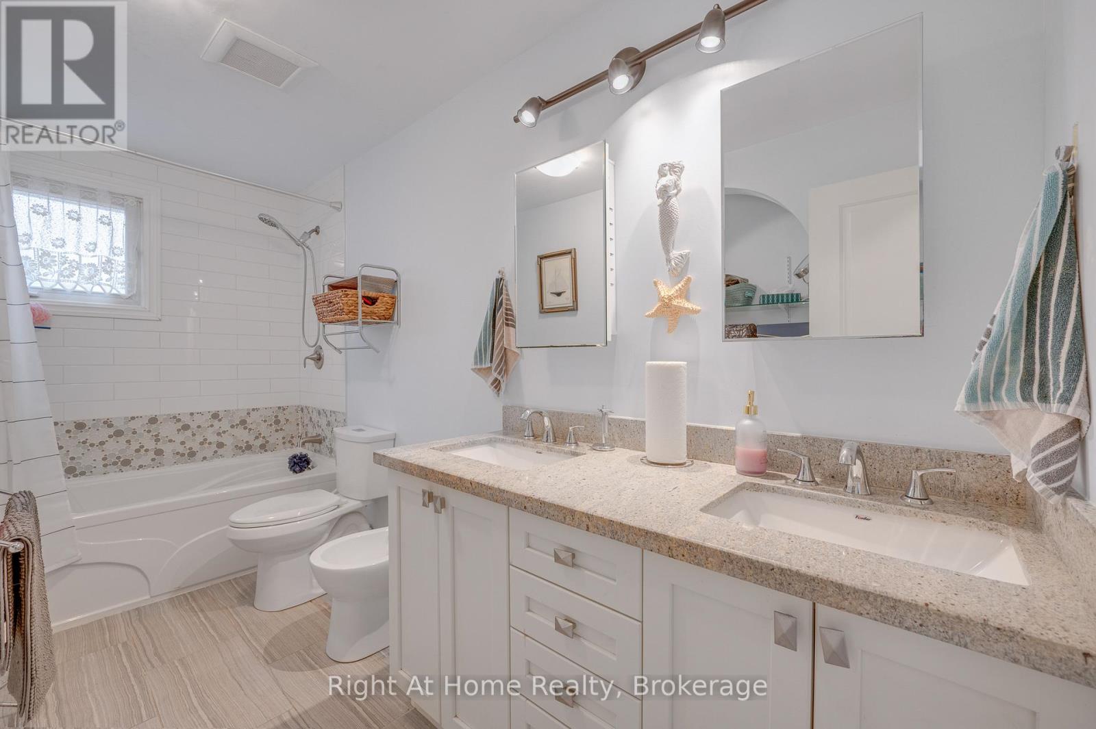 467 Vanguard Crescent, Oakville, Ontario  L6L 5G6 - Photo 25 - W12958998