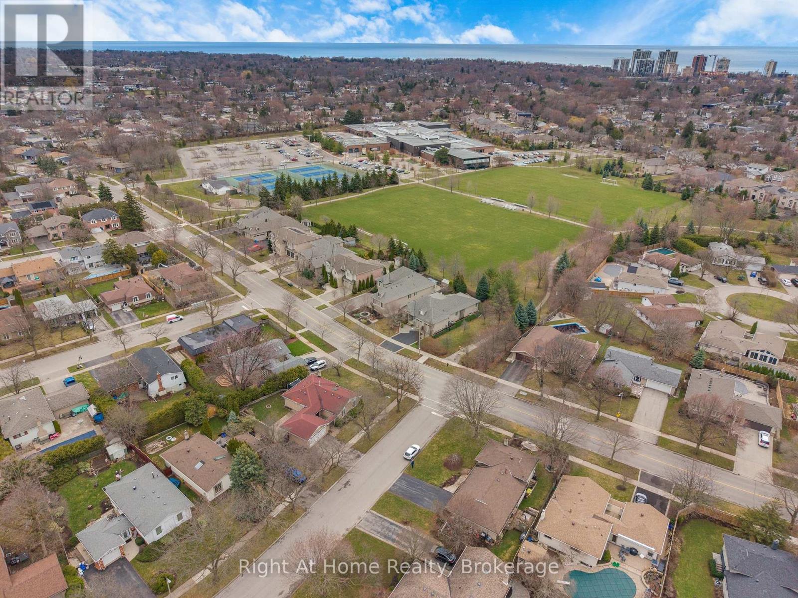 467 Vanguard Crescent, Oakville, Ontario  L6L 5G6 - Photo 37 - W12958998