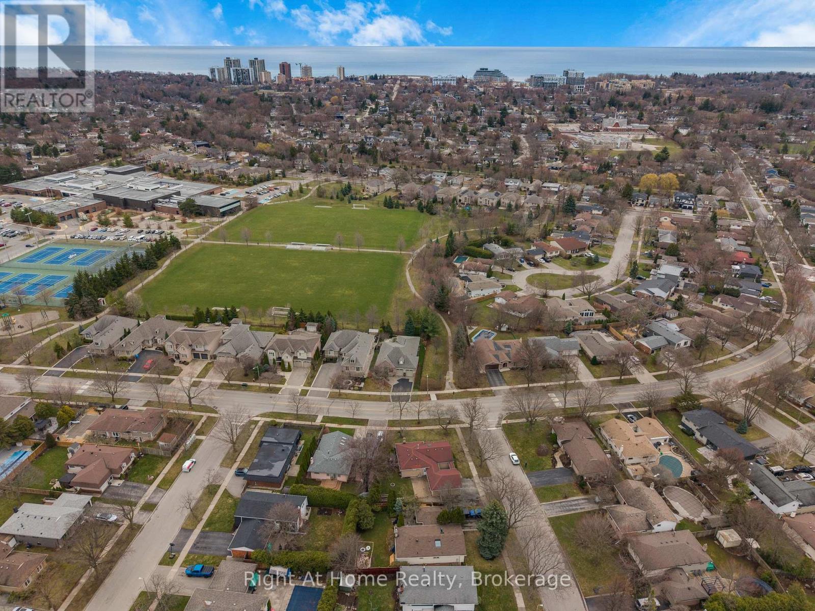 467 Vanguard Crescent, Oakville, Ontario  L6L 5G6 - Photo 38 - W12958998