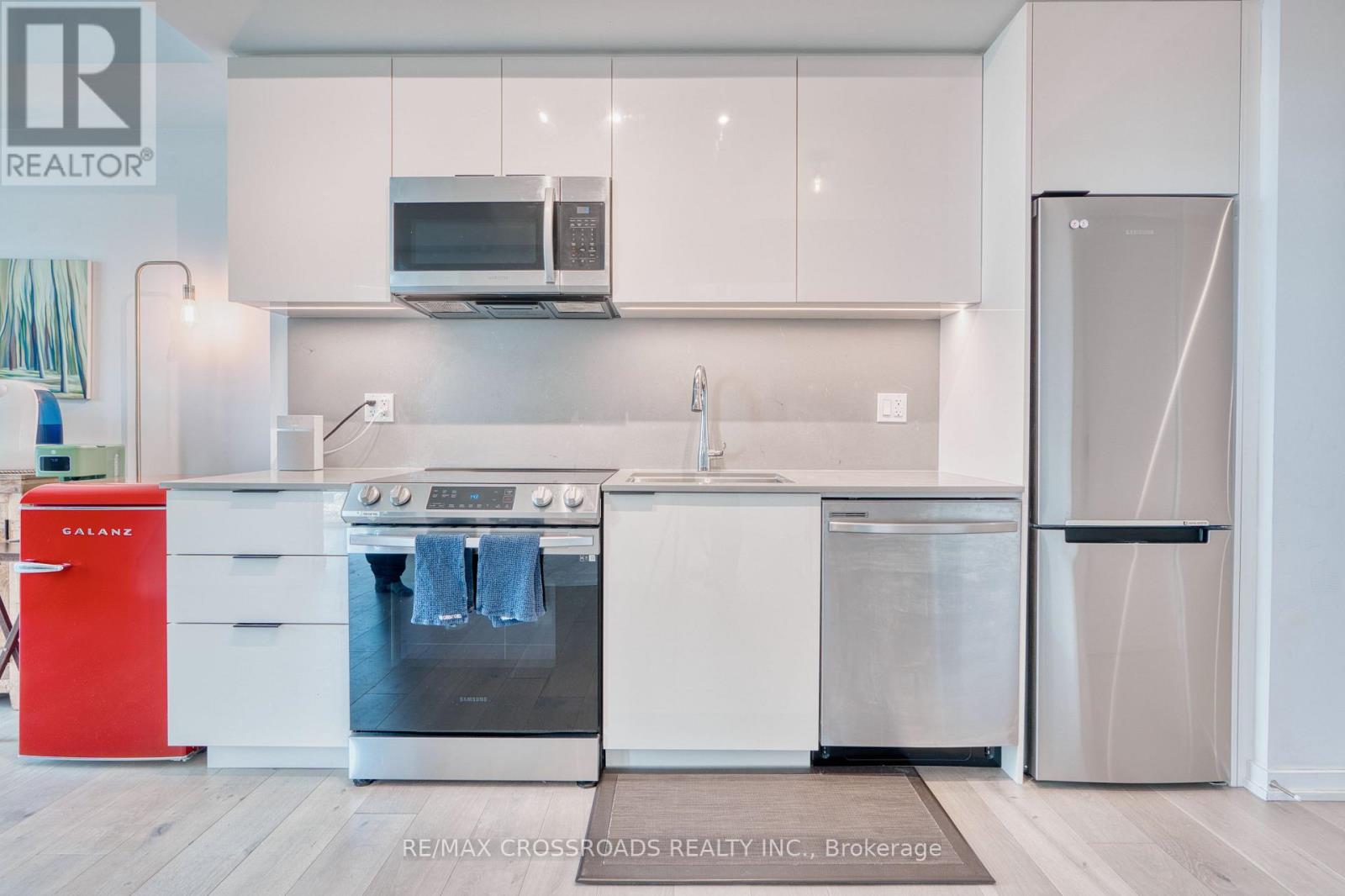 1702 - 48 Power Street, Toronto, Ontario  M5A 0V2 - Photo 3 - C12959002