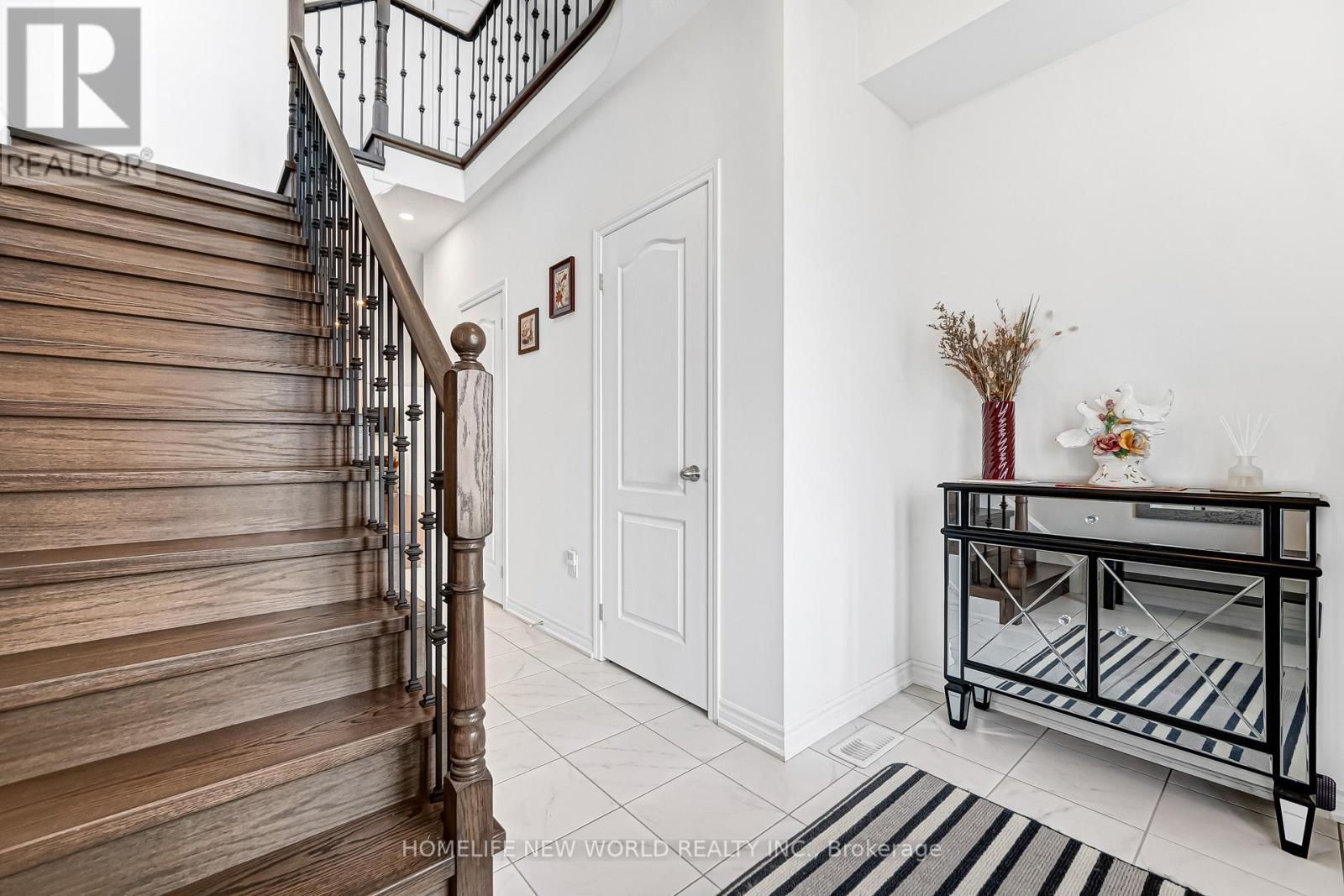 1780 William Lott Drive, Oshawa, Ontario  L1K 0X8 - Photo 5 - E12959000