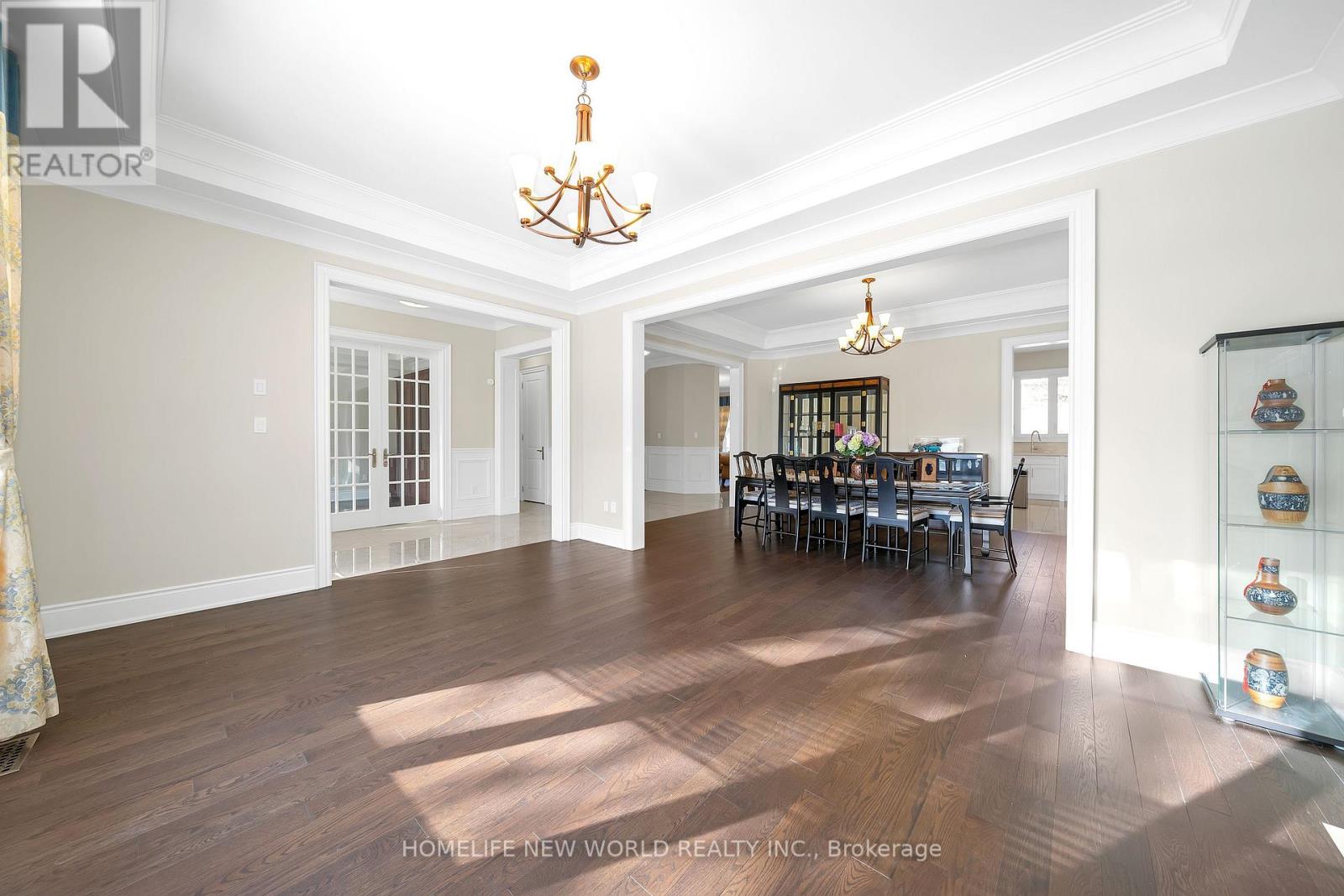 10 Stancroft Drive, Richmond Hill, Ontario  L4C 4N1 - Photo 8 - N12958984