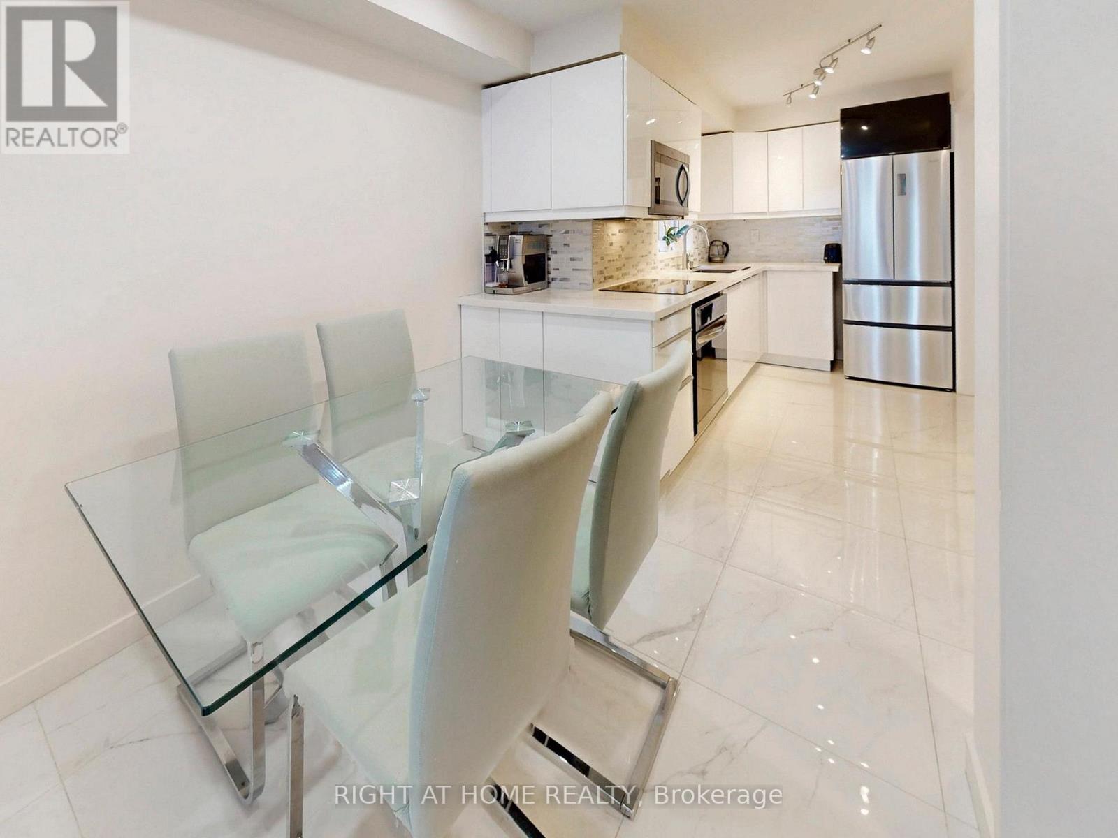 179 Vanguard Road, Vaughan, Ontario  L4K 5G8 - Photo 13 - N12958992