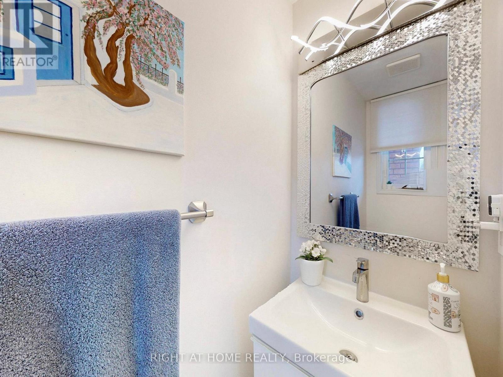 179 Vanguard Road, Vaughan, Ontario  L4K 5G8 - Photo 18 - N12958992