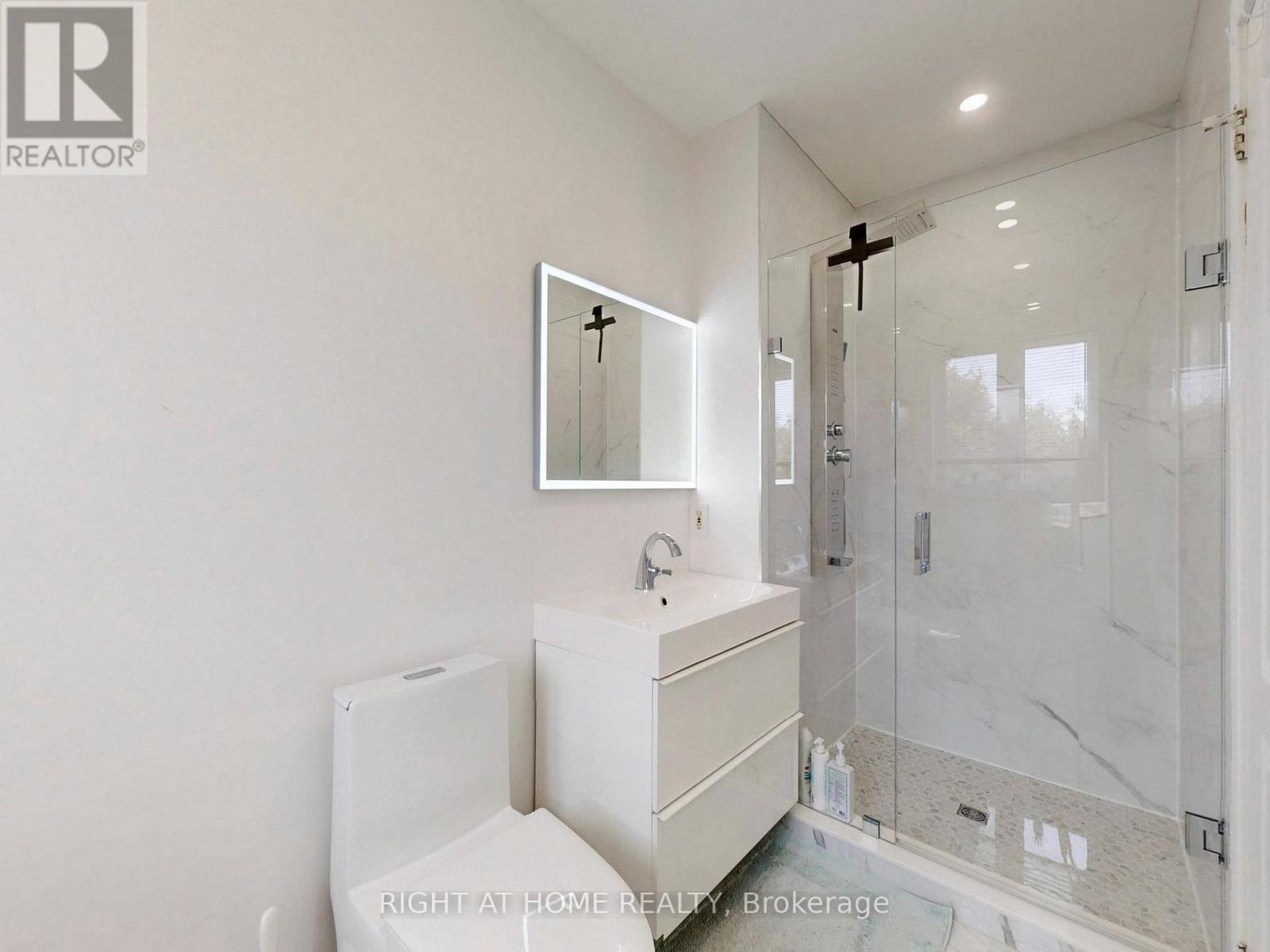 179 Vanguard Road, Vaughan, Ontario  L4K 5G8 - Photo 25 - N12958992