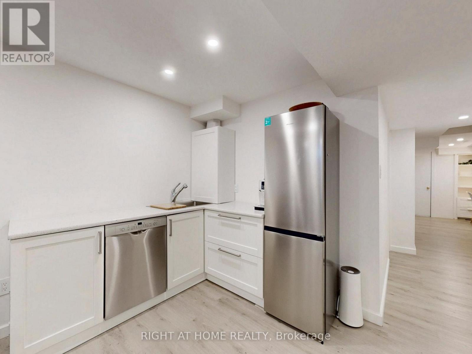 179 Vanguard Road, Vaughan, Ontario  L4K 5G8 - Photo 39 - N12958992