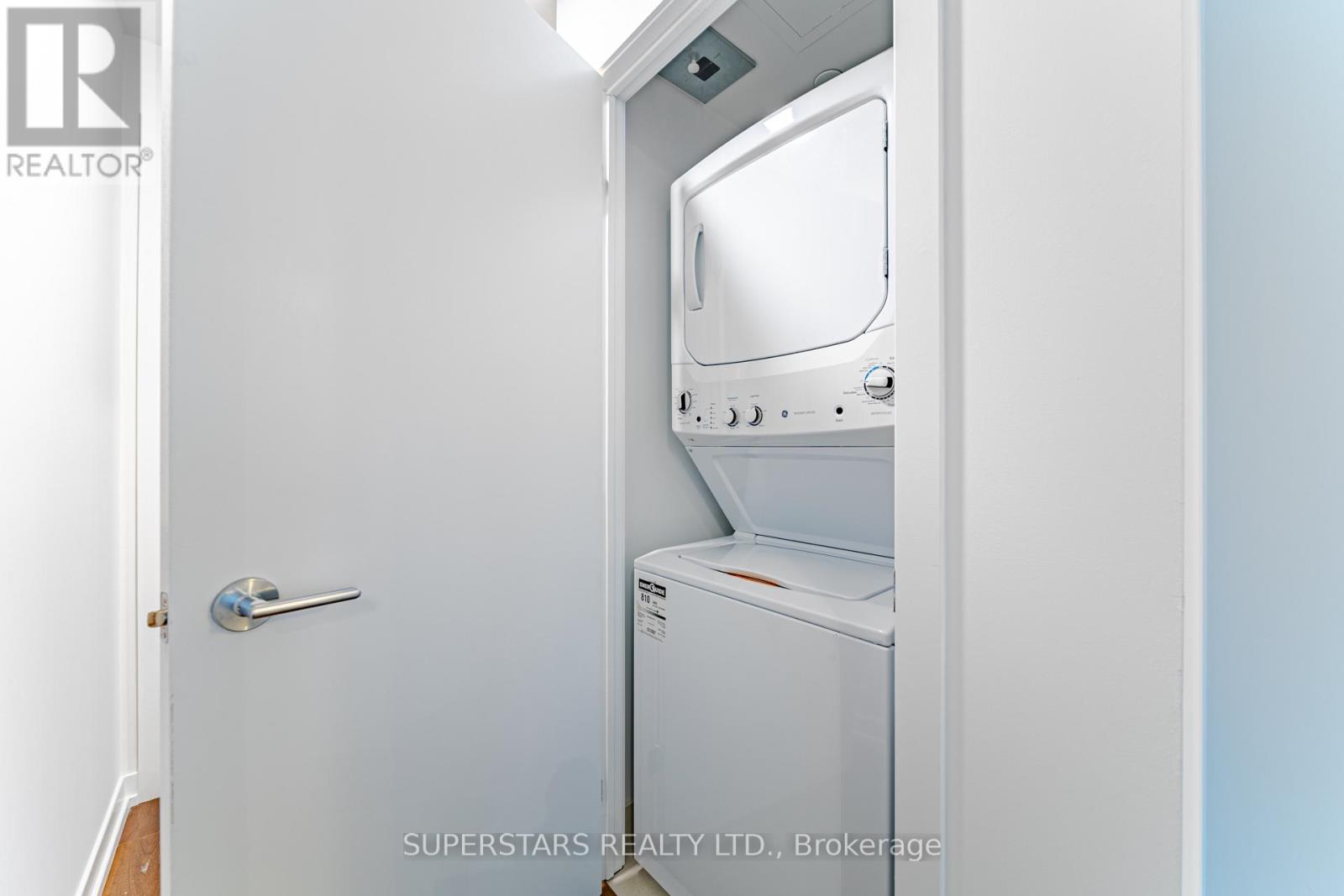 807 - 4065 Confederation Parkway, Mississauga, Ontario L5B 0L4 - Photo 21 - W12958980