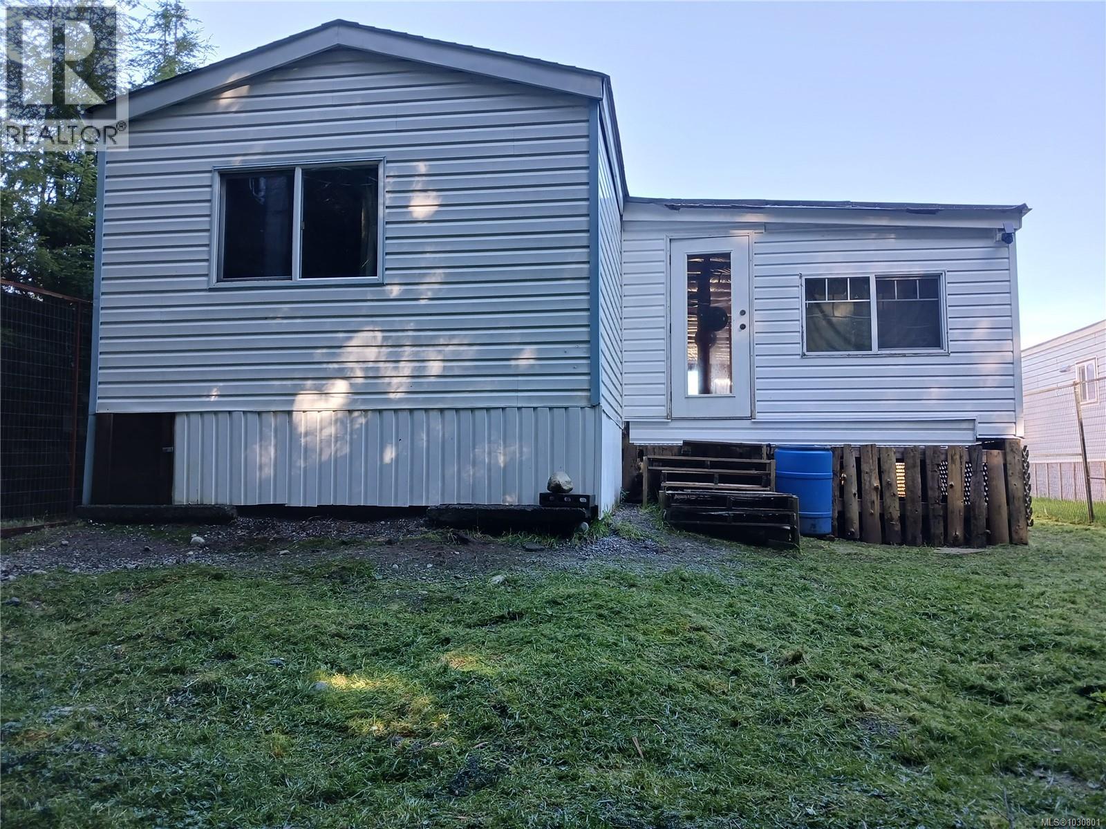 2 2390 Pacific Rim Hwy, Ucluelet, British Columbia V0R 3A0 - Photo 11 - 1030801