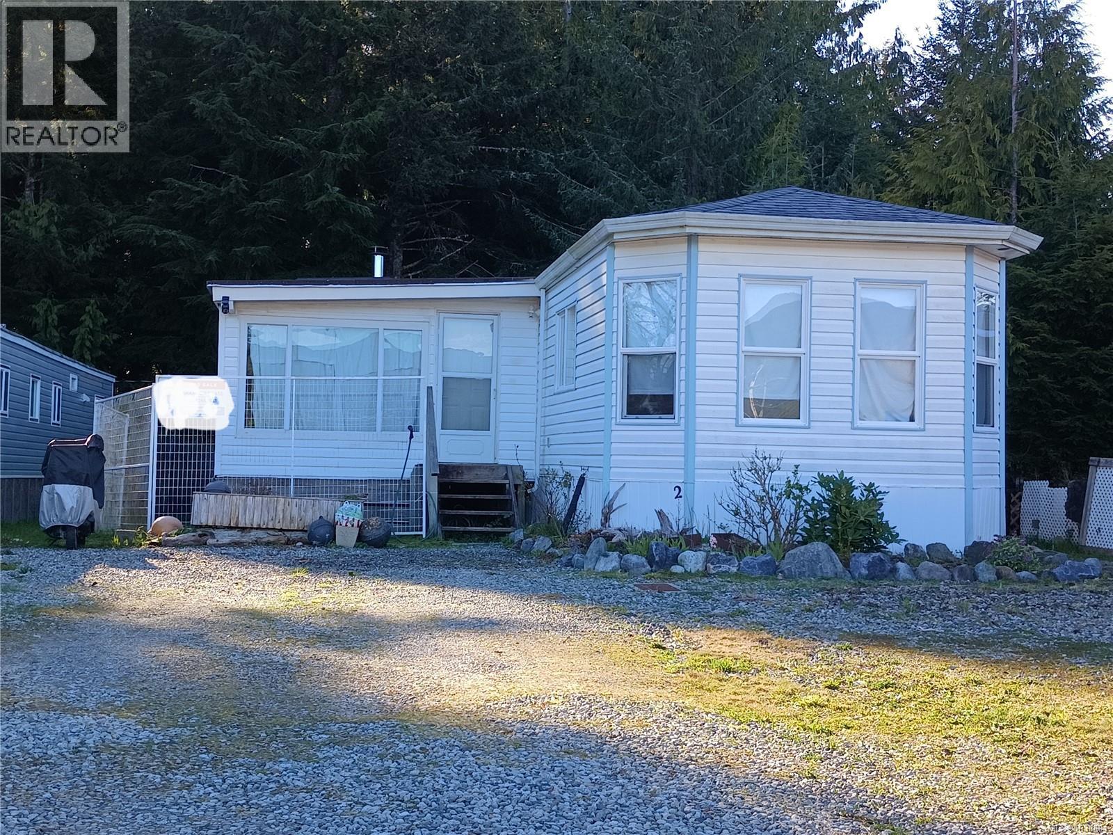2 2390 Pacific Rim Hwy, Ucluelet, British Columbia