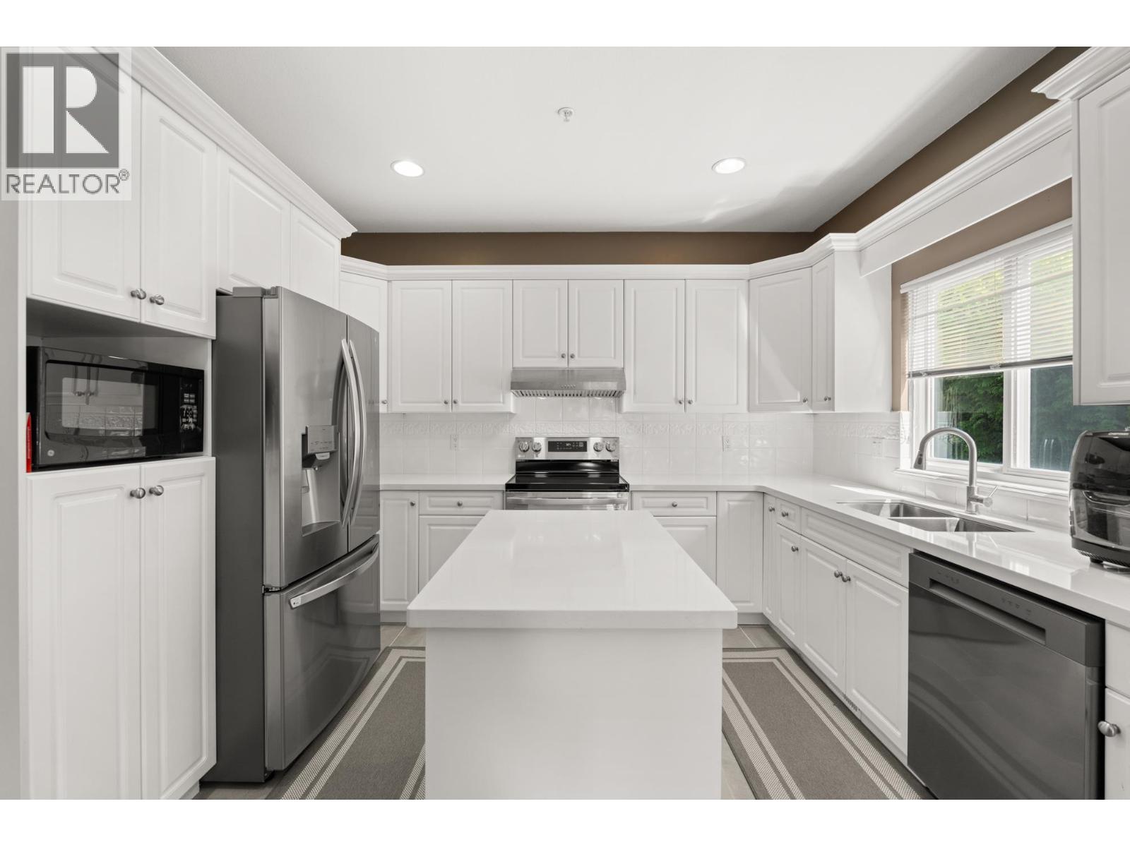 3234 Osborne Street, Port Coquitlam, British Columbia  V3B 8C8 - Photo 9 - R3101941