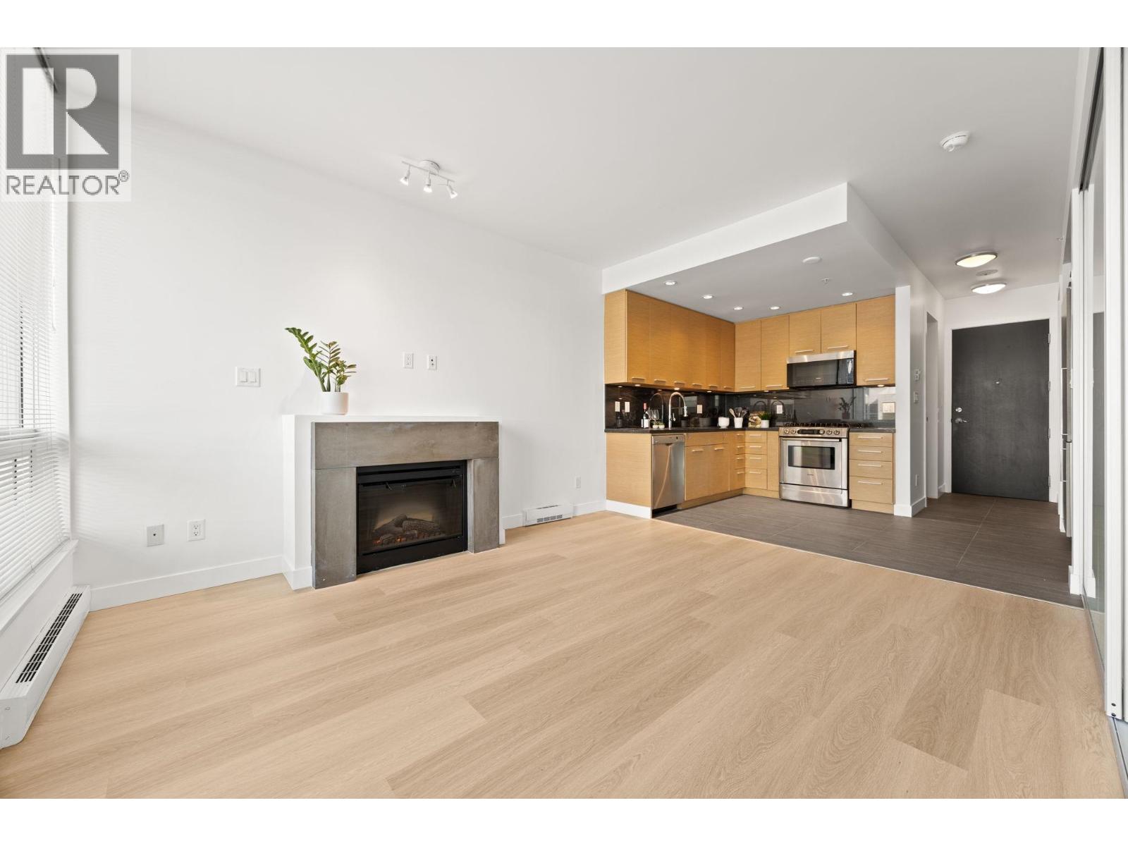 308 2528 Maple Street, Vancouver, British Columbia  V6J 0B5 - Photo 2 - R3089921