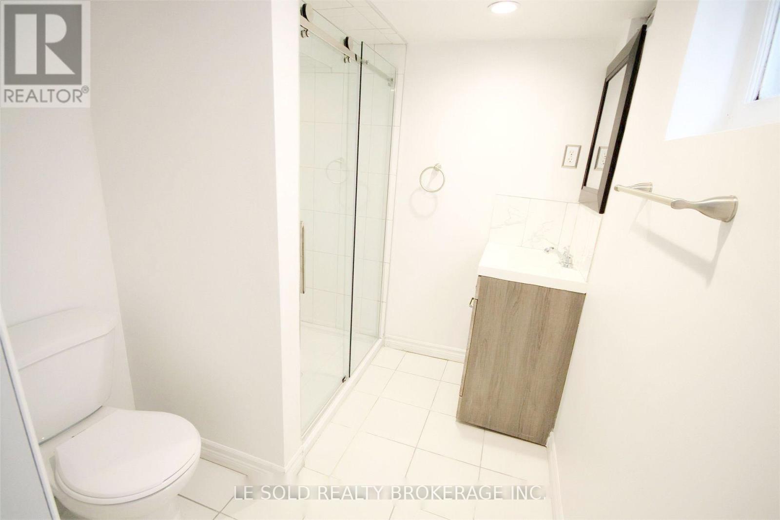 Bsmt Room - 112 Leland Street, Hamilton, Ontario  L8S 3A2 - Photo 3 - X12959020