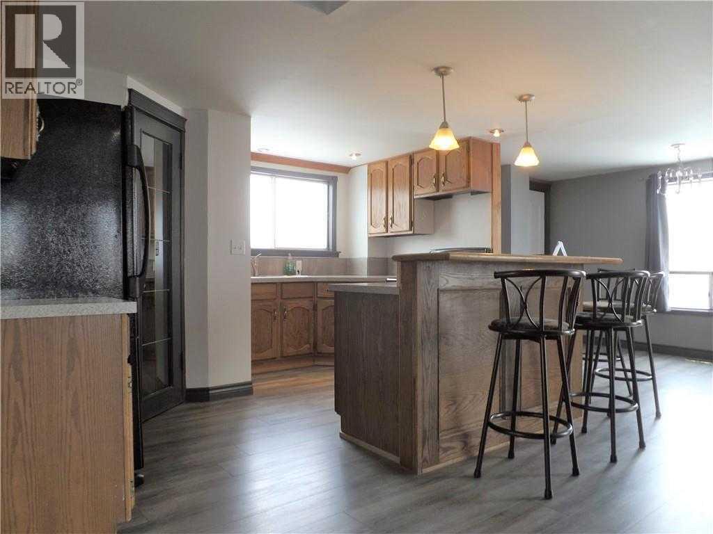 241073 Range Road 194, Rural Wheatland County, Alberta  T0J 1S0 - Photo 5 - A2297187