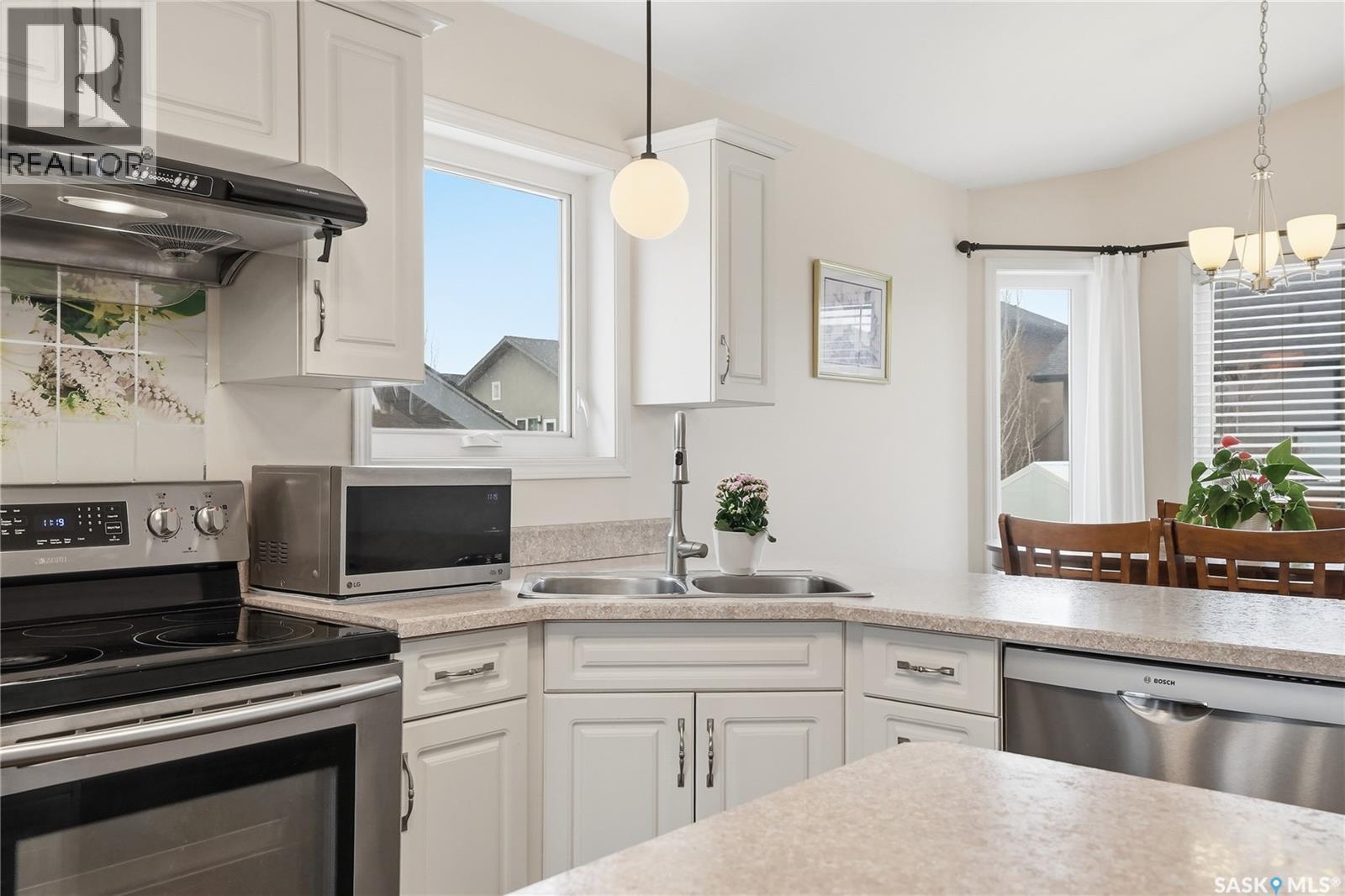 1019 Hunter Road, Saskatoon, Saskatchewan  S7T 0E6 - Photo 11 - SK032062