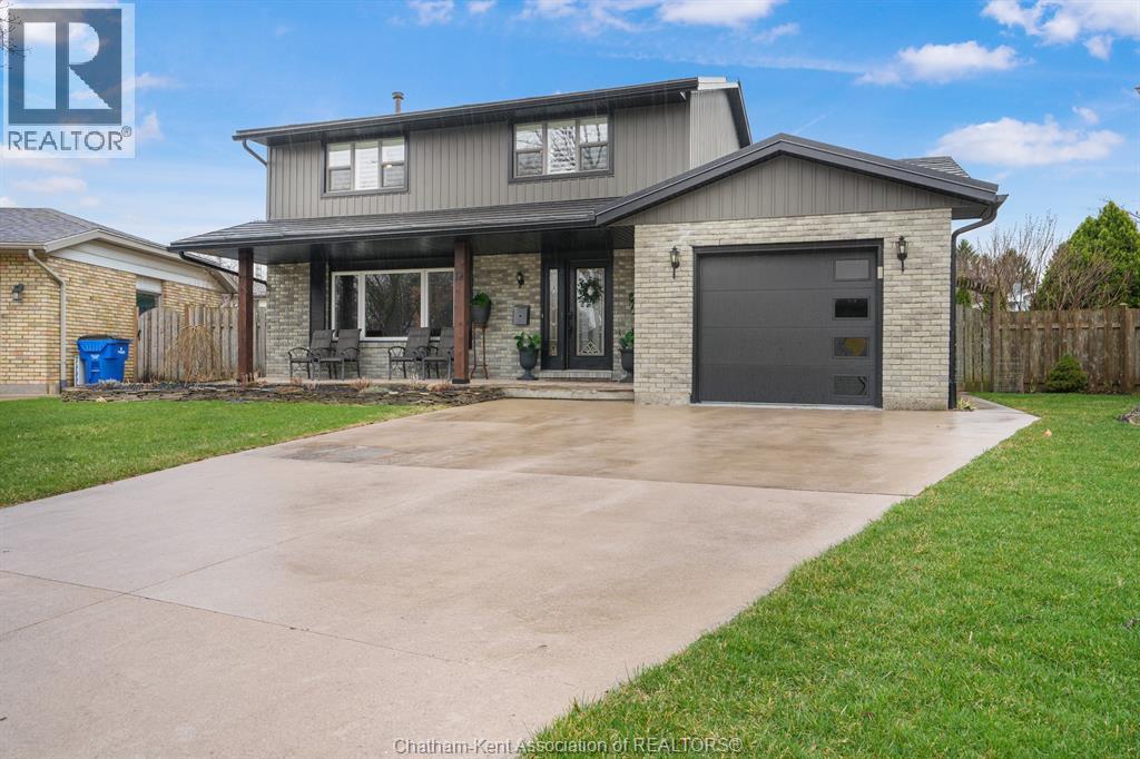 12 Academy Crescent, Chatham, Ontario  N7L 4R2 - Photo 3 - 26006876