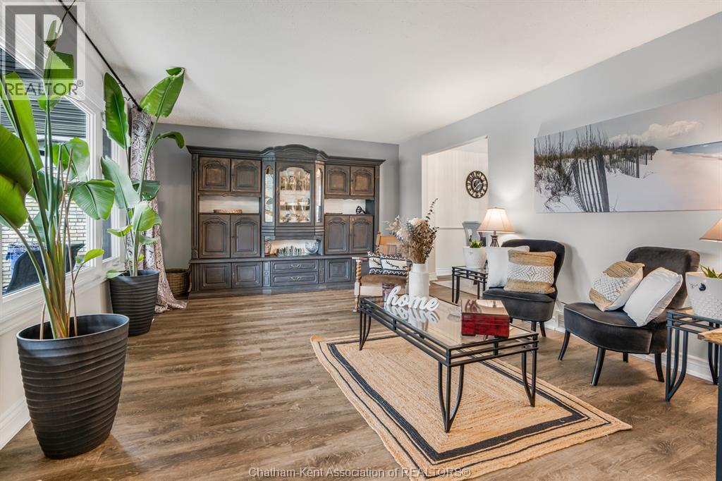 12 Academy Crescent, Chatham, Ontario  N7L 4R2 - Photo 8 - 26006876