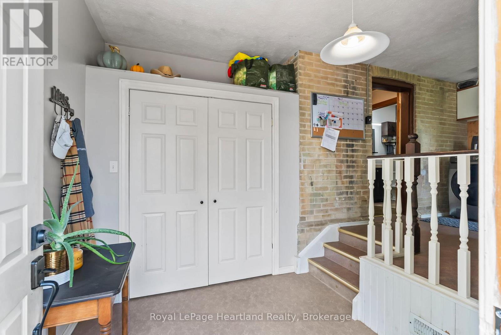 9540 Ayton Road, Minto, Ontario  N0G 1Z0 - Photo 24 - X12702046