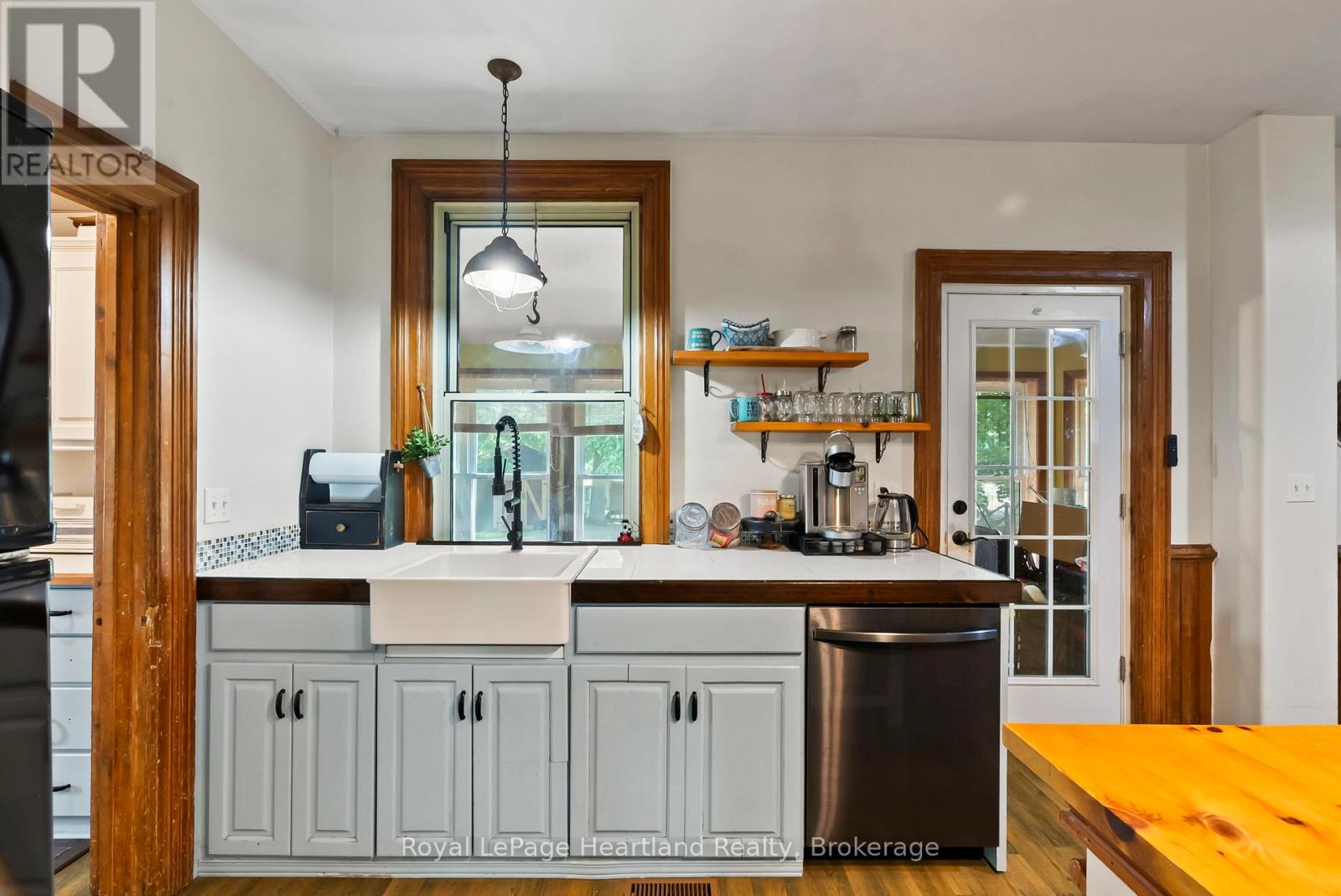 9540 Ayton Road, Minto, Ontario  N0G 1Z0 - Photo 19 - X12702046