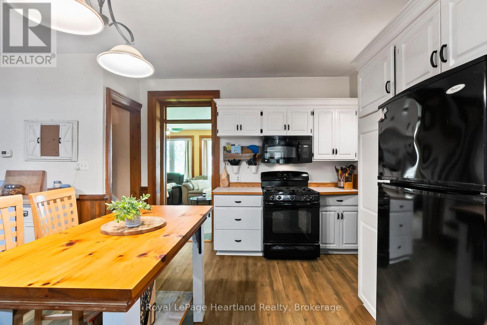 9540 Ayton Road, Minto, Ontario  N0G 1Z0 - Photo 20 - X12702046