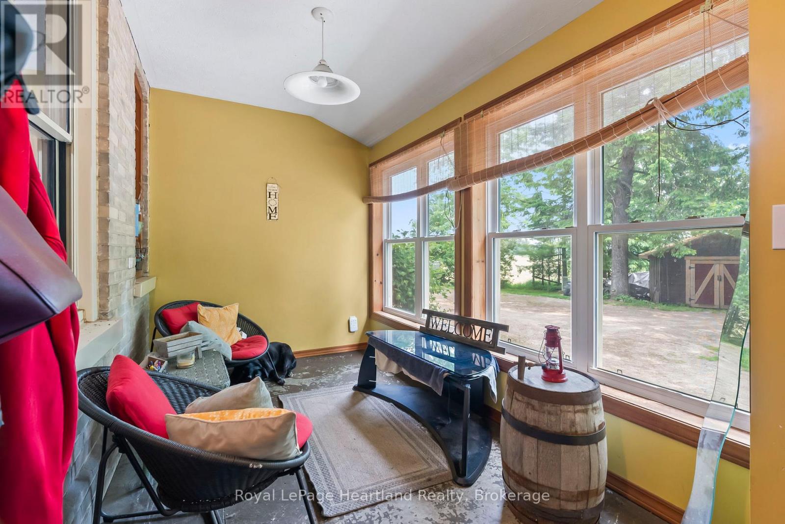 9540 Ayton Road, Minto, Ontario  N0G 1Z0 - Photo 7 - X12702046