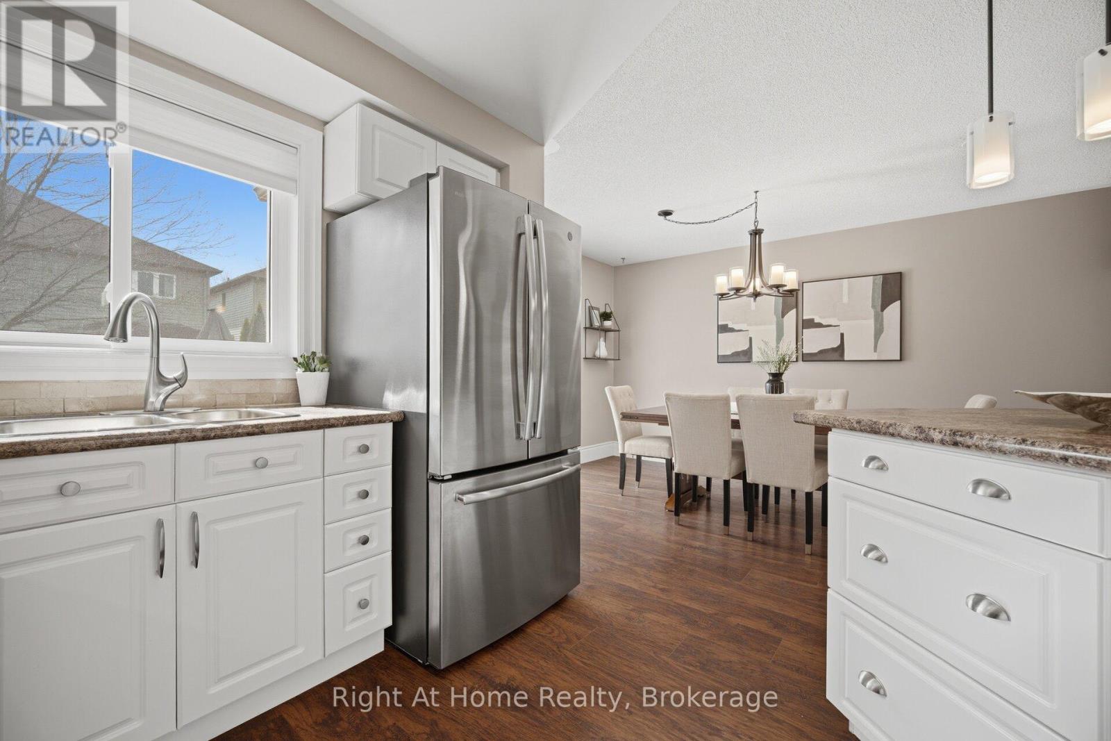 2956 Glover Lane, Burlington, Ontario  L7M 4K6 - Photo 17 - W12959056