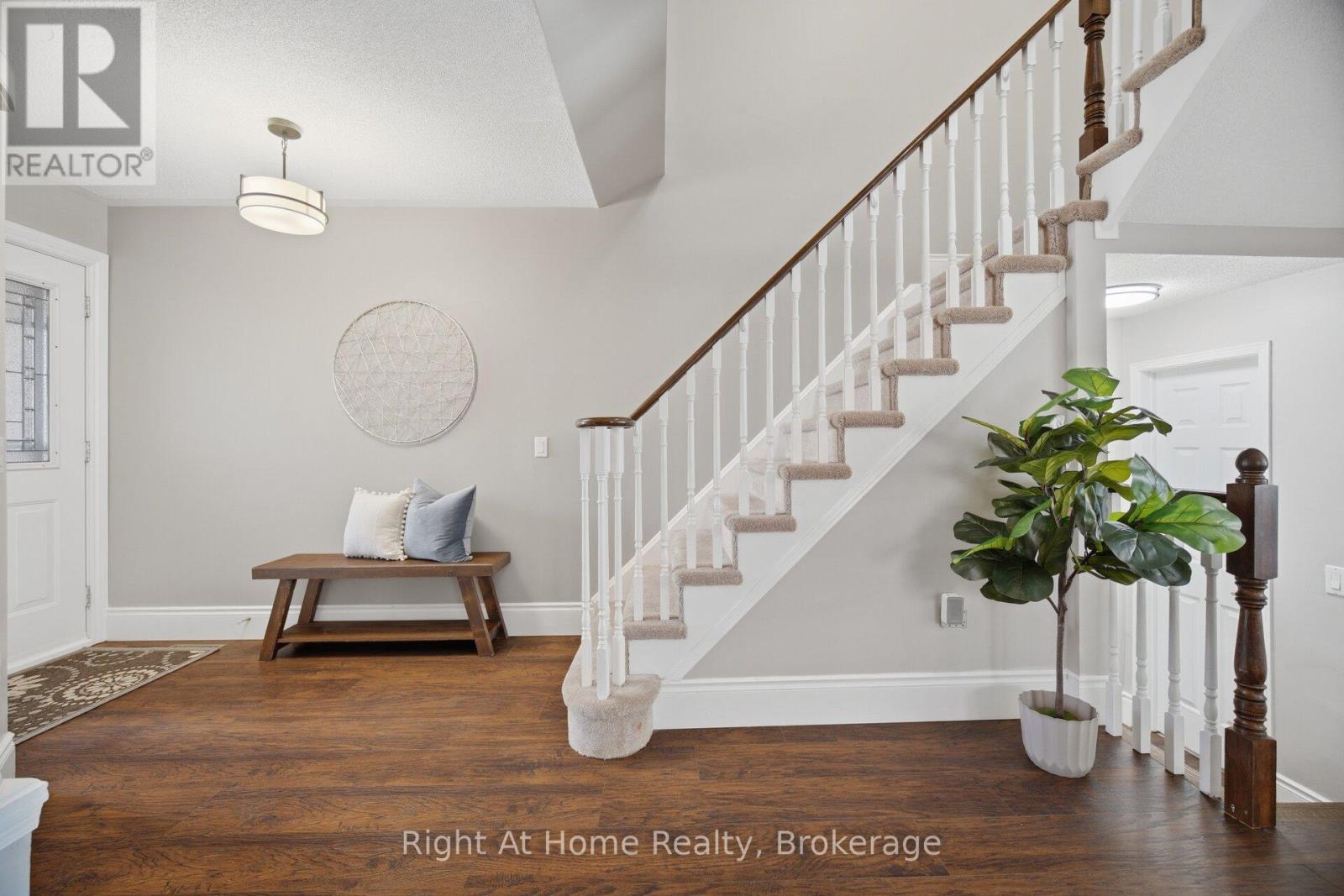 2956 Glover Lane, Burlington, Ontario  L7M 4K6 - Photo 19 - W12959056