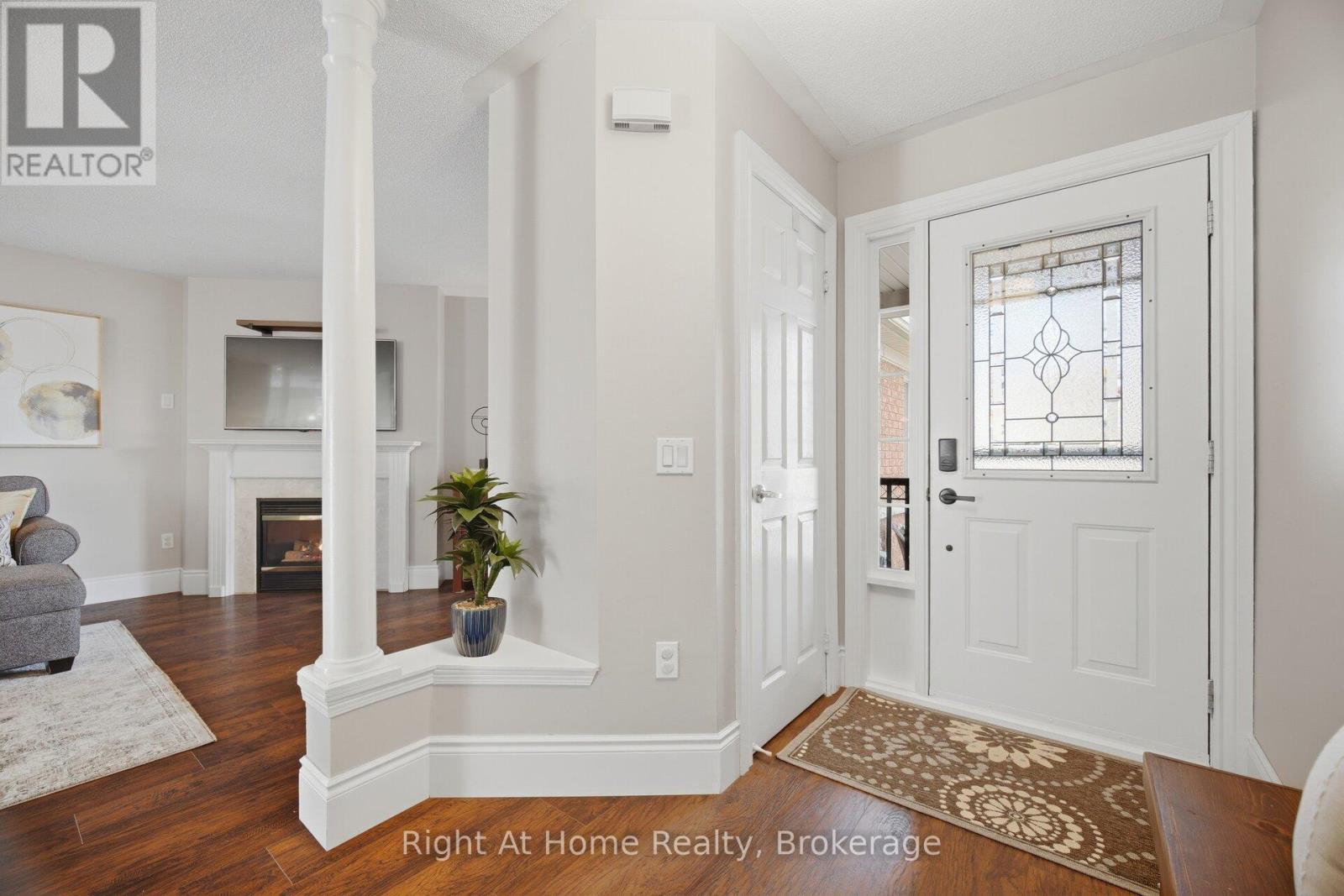 2956 Glover Lane, Burlington, Ontario  L7M 4K6 - Photo 4 - W12959056