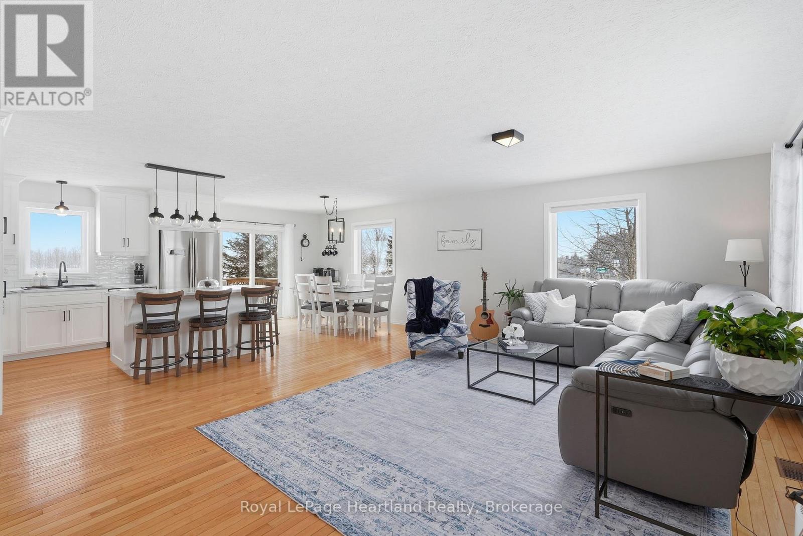 99 Allan Street W, Minto, Ontario  N0G 1M0 - Photo 9 - X12907964