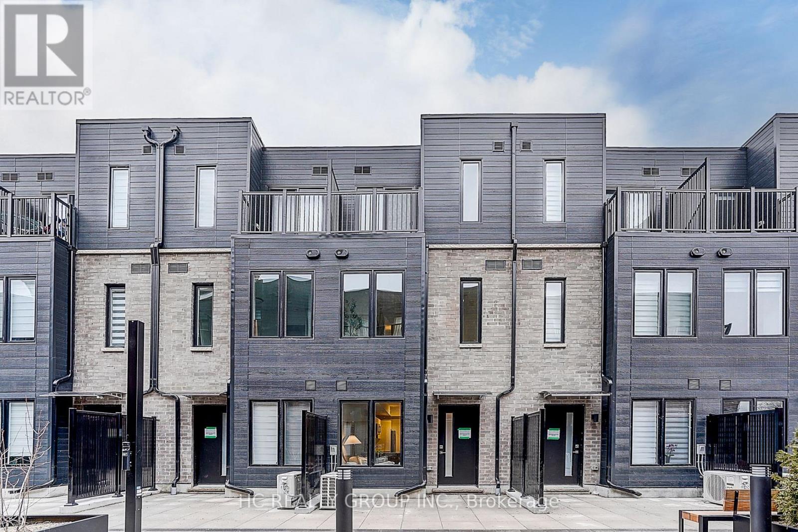 27 - 3079 Pharmacy Avenue, Toronto, Ontario  M1T 1H8 - Photo 3 - E12955864