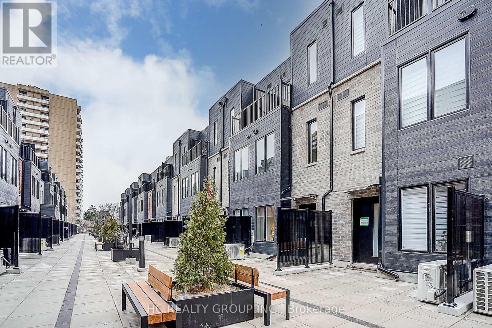 27 - 3079 Pharmacy Avenue, Toronto, Ontario  M1T 1H8 - Photo 4 - E12955864