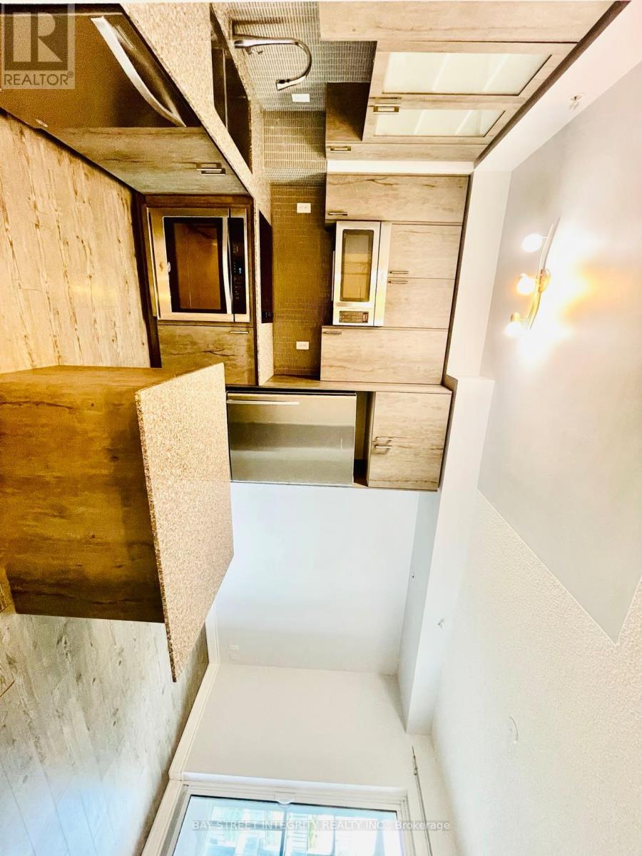 603a - 9088 Yonge Street, Richmond Hill, Ontario L4C 6Z9 - Photo 10 - N12950966