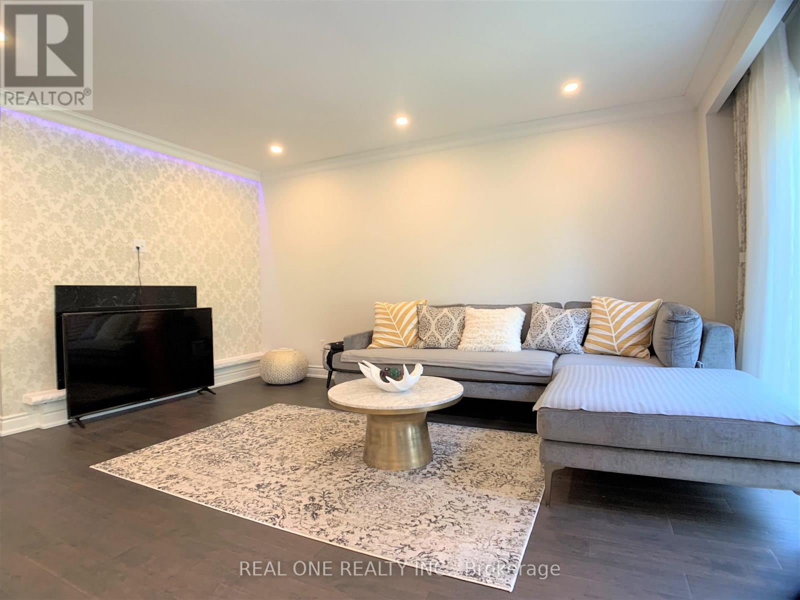 433 Mullen Drive, Vaughan, Ontario  L4J 2N9 - Photo 5 - N12874180